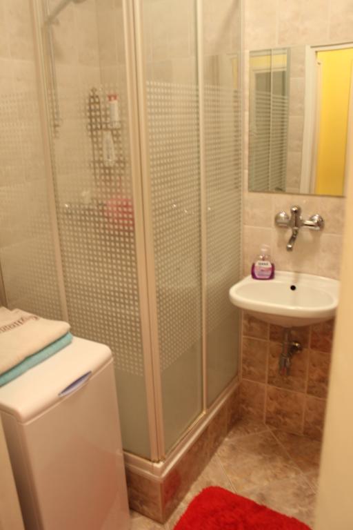 A Pousada Pokoje Na Chmielnej 2 Varsóvia Quarto foto
