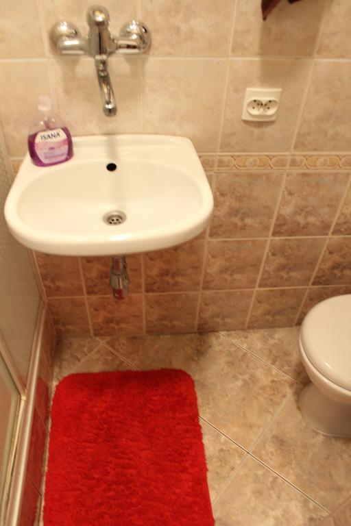 A Pousada Pokoje Na Chmielnej 2 Varsóvia Quarto foto